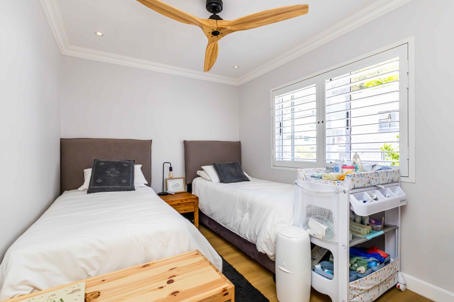 4 Bedroom Property for Sale in Sea Point Western Cape